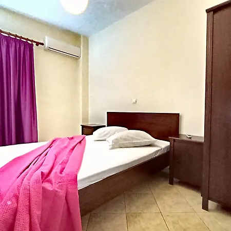 Giorgos Apartments. Skála Foúrkas