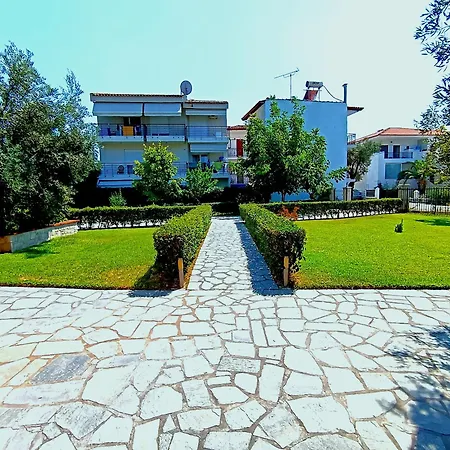 アパート Giorgos Apartments. *