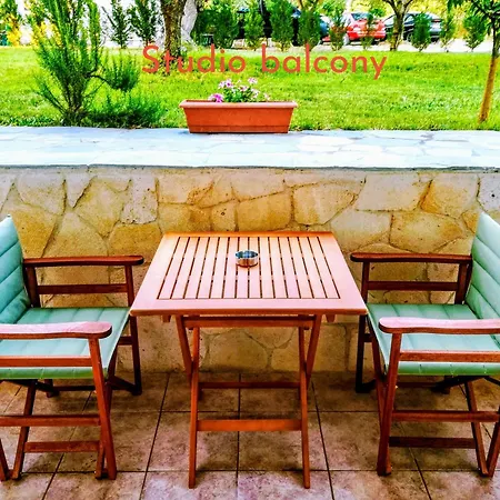 Giorgos Apartments. * Skála Foúrkas
